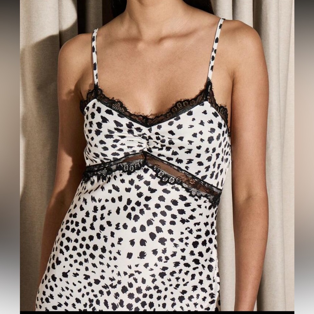 Aiirz Elegant Black and White Spotted Maxi Dress - Picture 4 of 6
